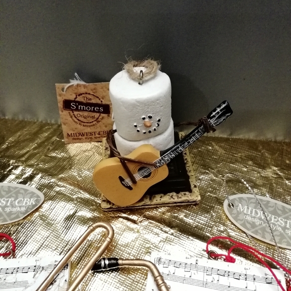 Holiday Musical Set of 6 Tree Ornaments - Picture 5 of 8